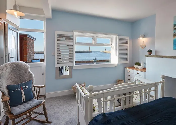 Holiday home Host & - No 3 Sandside *